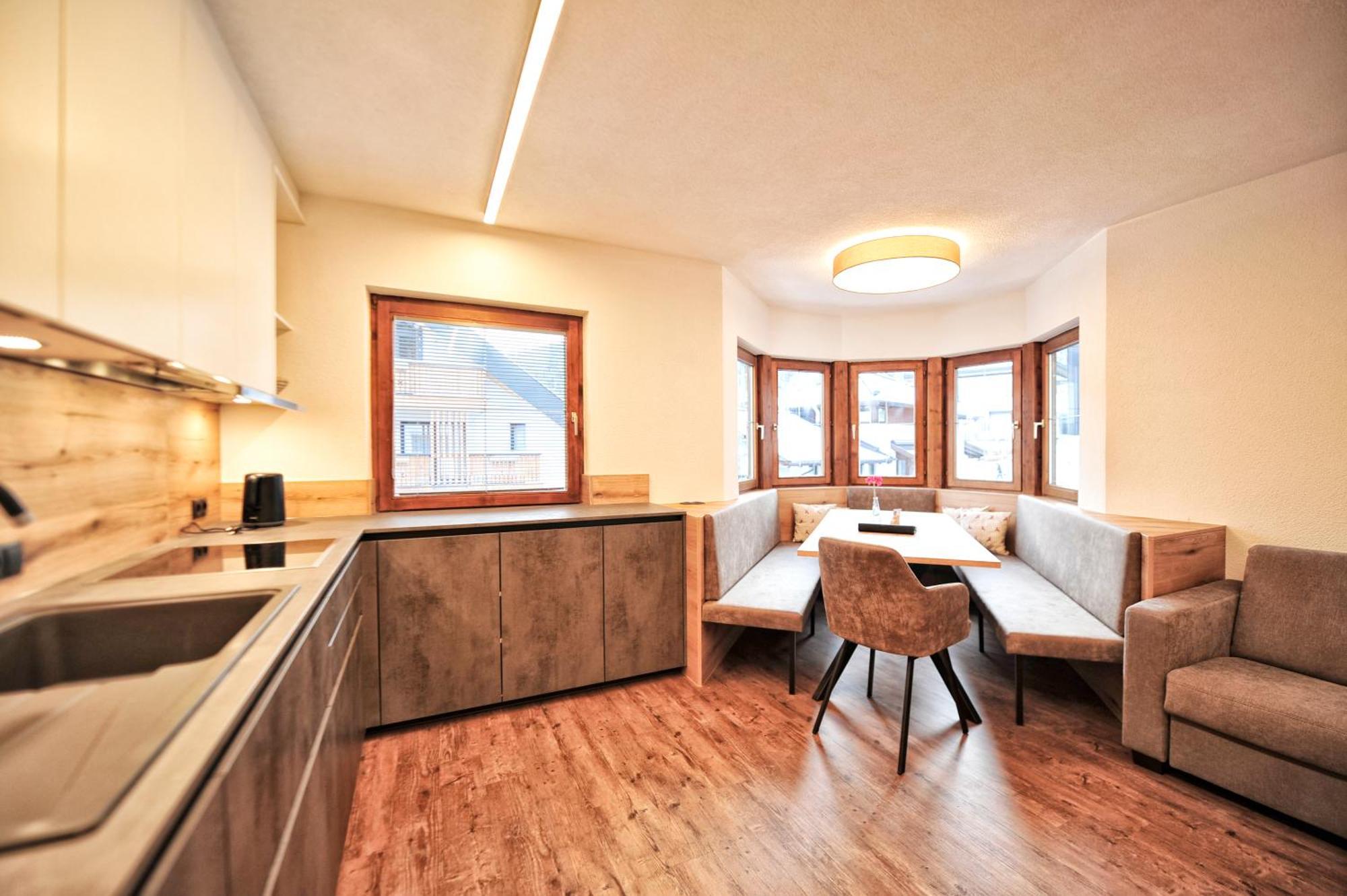 Haus Enzian Apartment ฟิสส์ ภายนอก รูปภาพ